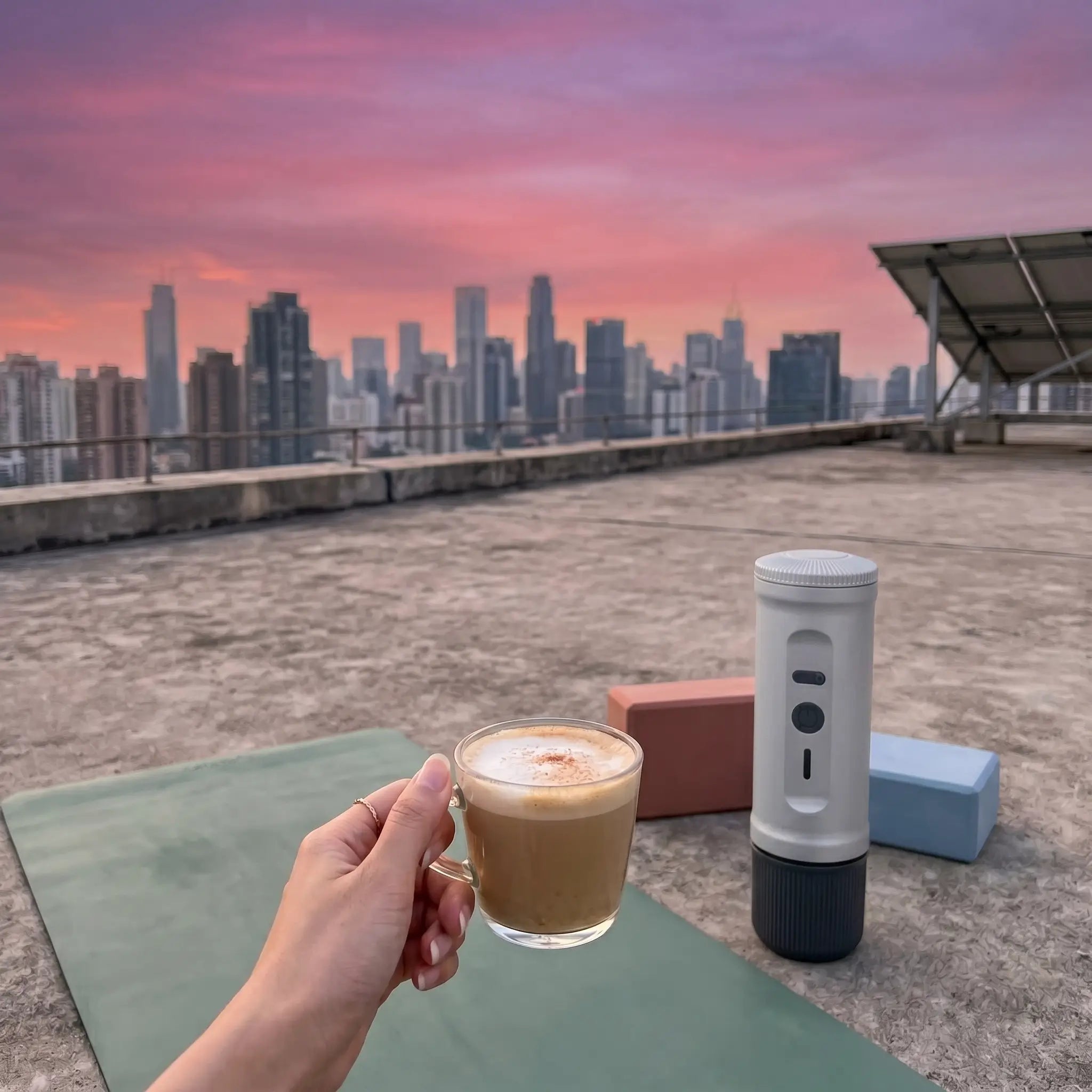 The Art of Portable Coffee: Your Perfect Cup, Any View - YomiNobo