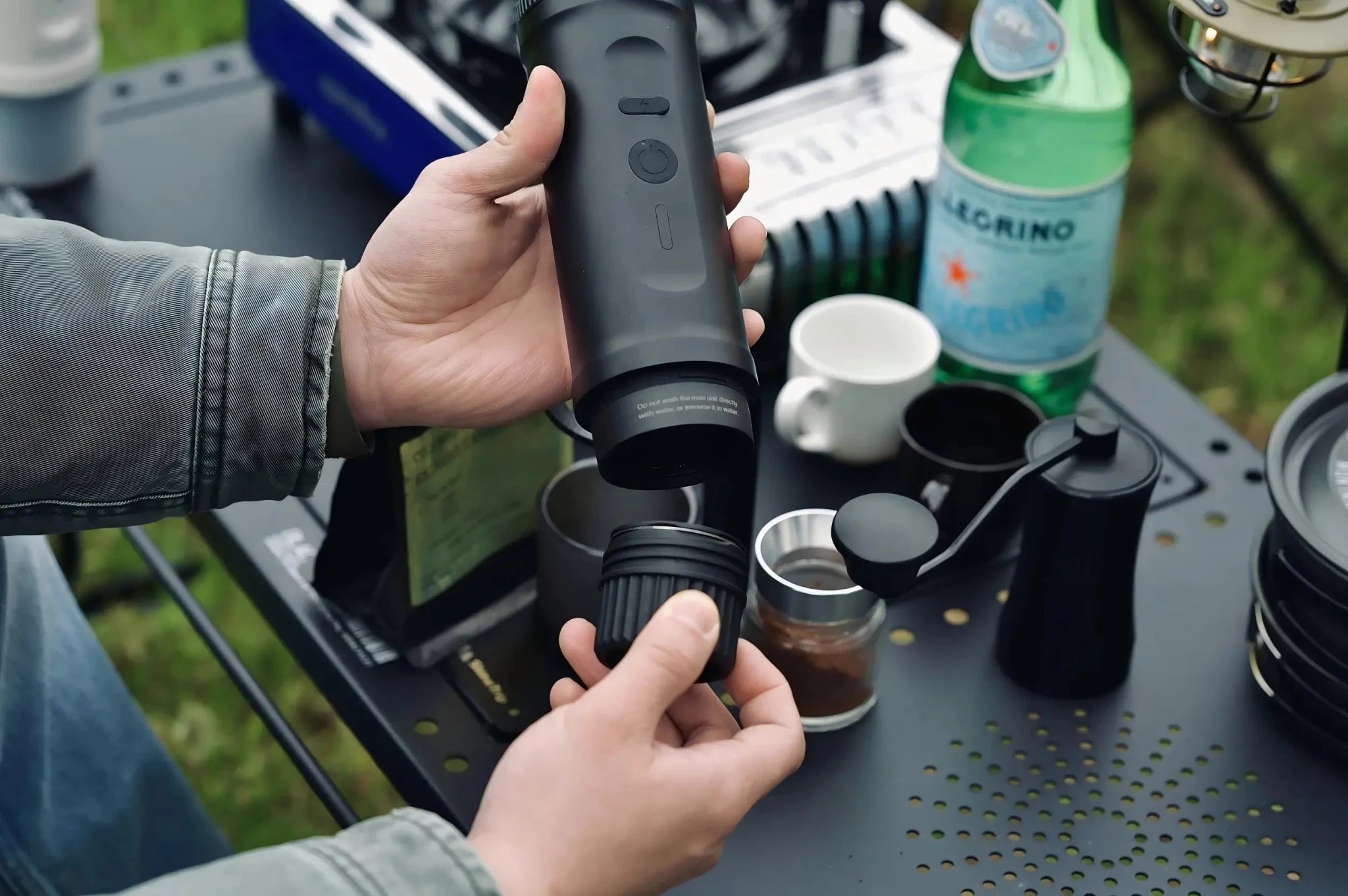 YomiNobo Travel Espresso Machine with Case - YomiNobo